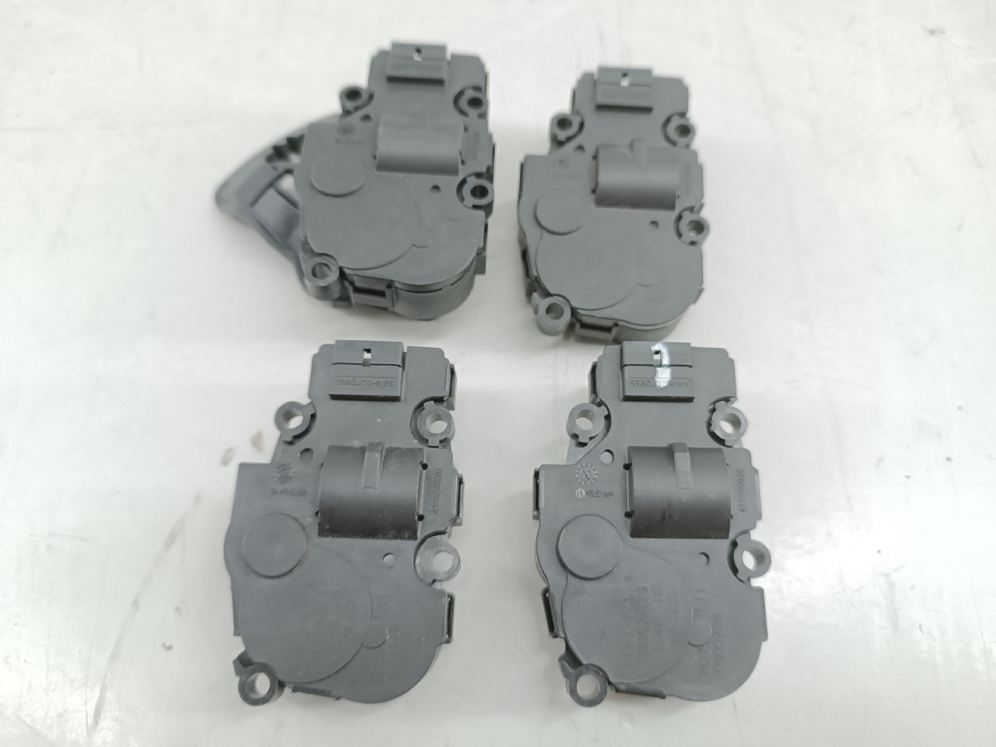 Motores atuadores de sofagem VOLVO XC60 (156) | 08 - 