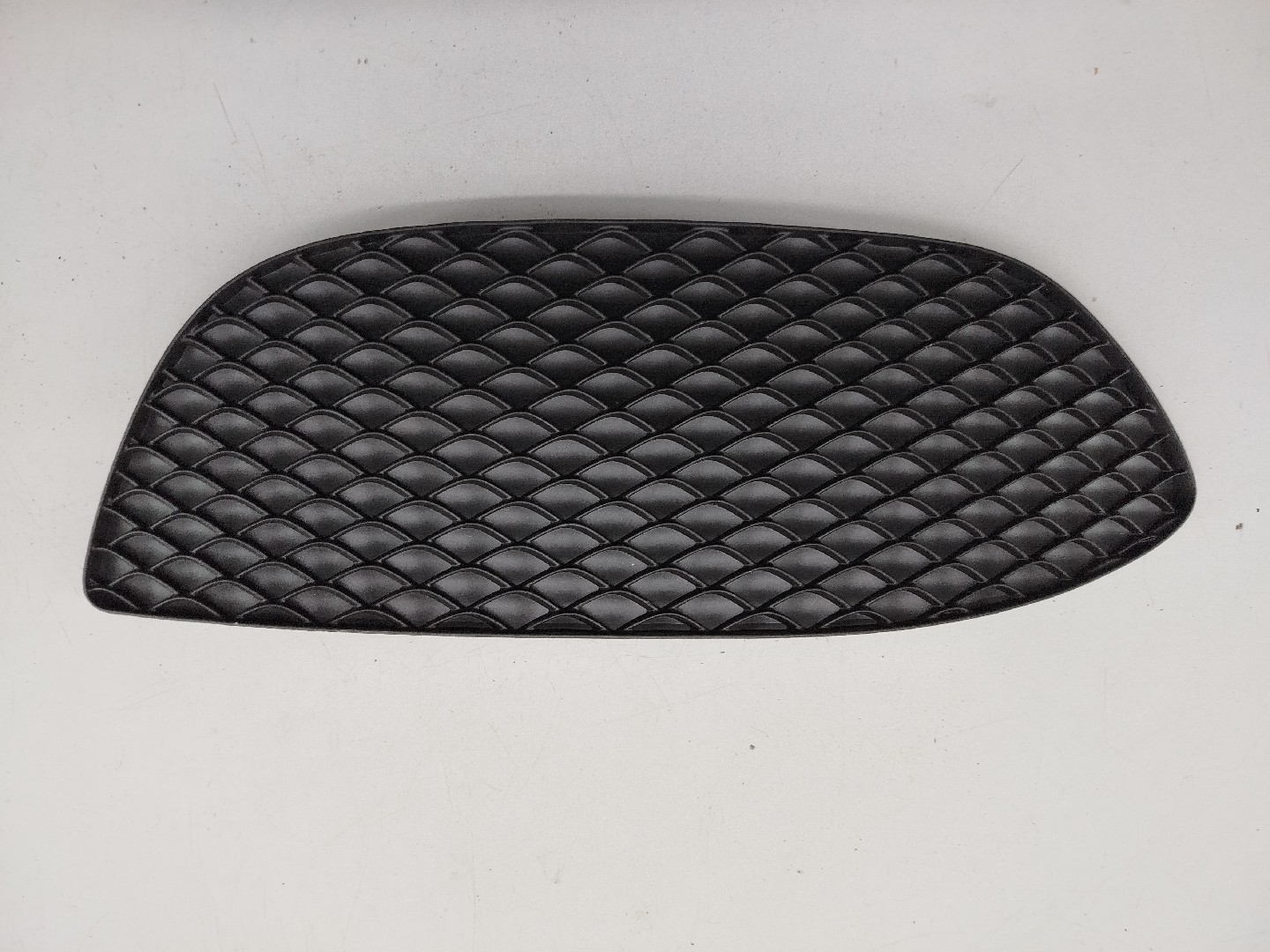 Grelha de para-choques MERCEDES-BENZ C-CLASS (W205) | 13 - 