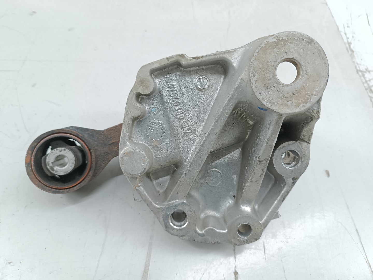 Soporte del motor PEUGEOT 508 SW I (8E_) | 10 - 18