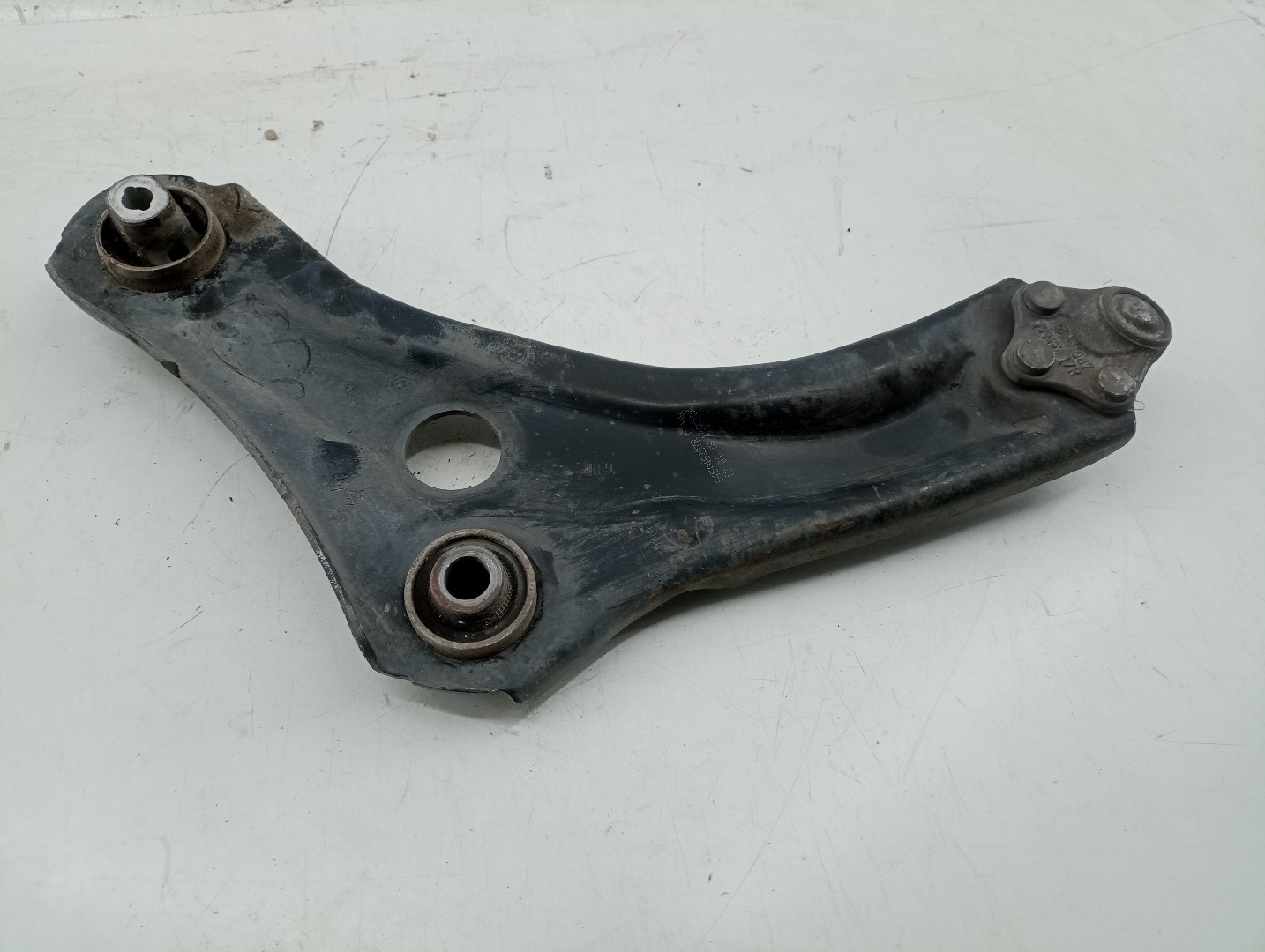 Braço de suspensão frente direito RENAULT MEGANE IV Hatchback (B9A/M/N_) | 15 -  Imagem-2