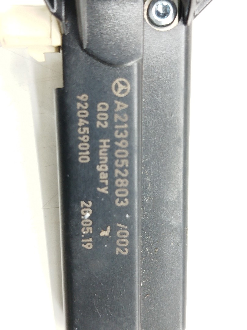 Amplificador de antena MERCEDES-BENZ A-CLASS (W177) | 18 -  Imagem-2