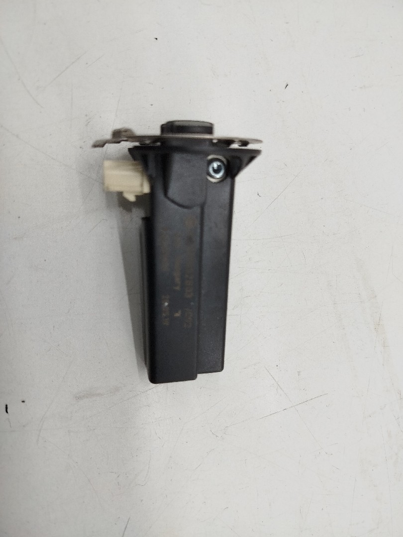 Amplificador de antena MERCEDES-BENZ A-CLASS (W177) | 18 -  Imagem-1