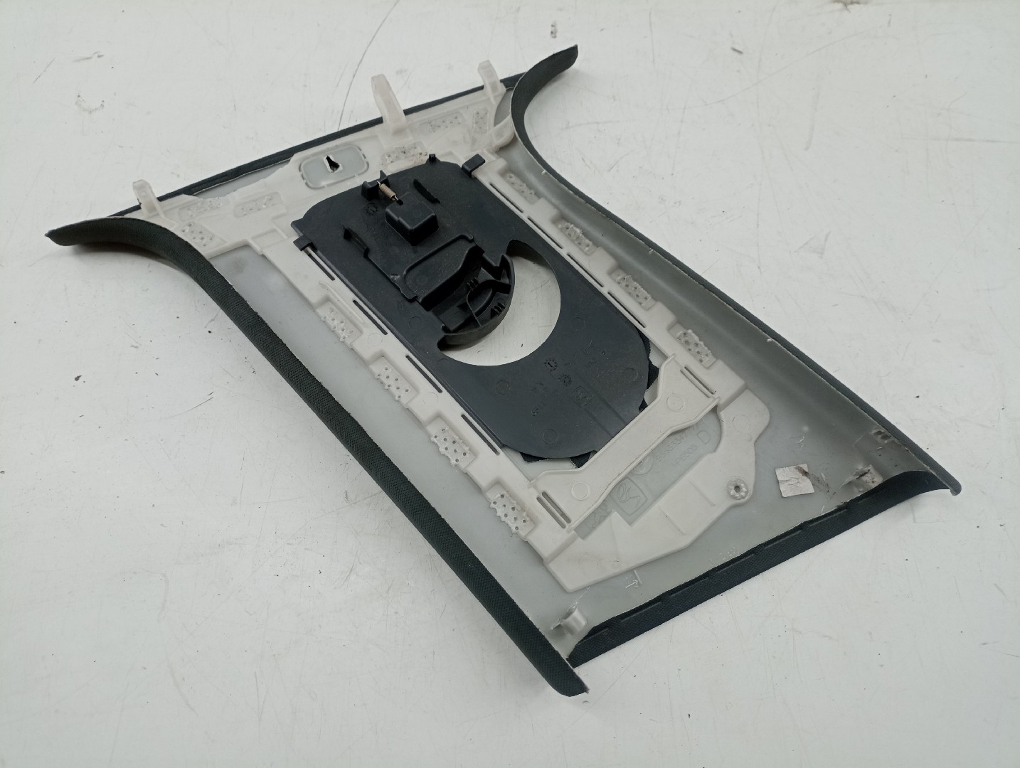 Moldura de pilar B direita PEUGEOT 508 SW I (8E_) | 10 - 18