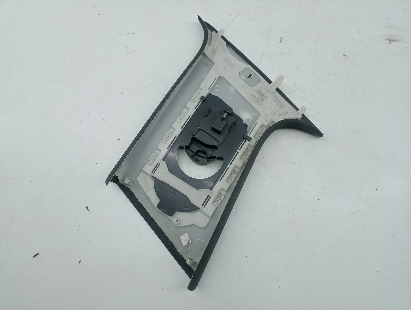 Moldura de pilar B direita PEUGEOT 508 SW I (8E_) | 10 - 18 Imagem-4