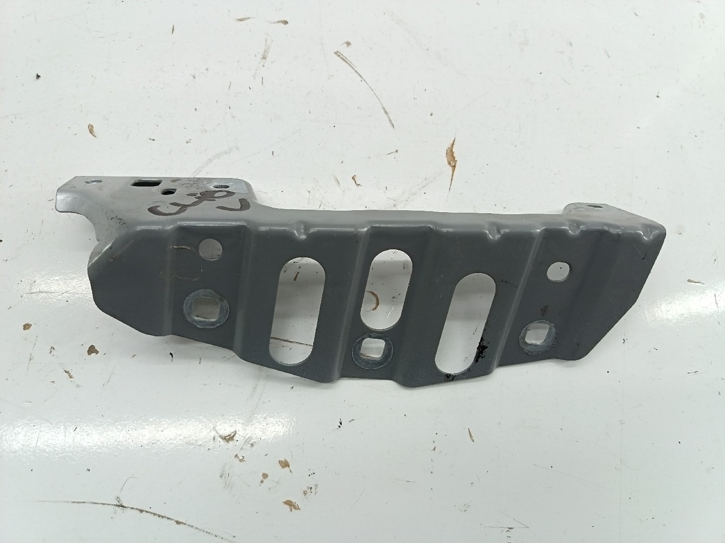 Suporte de montagem guarda lamas RENAULT CLIO V (BF_) | 19 -  Imagem-3