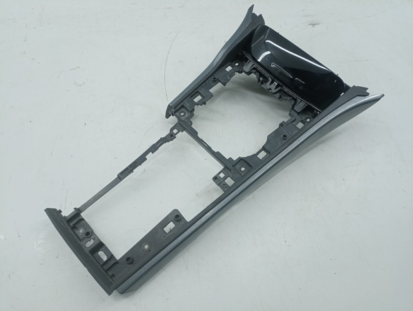 Consola central das mudanças PEUGEOT 508 SW I (8E_) | 10 - 18