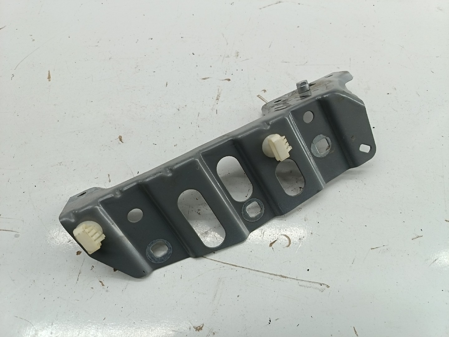 Suporte de montagem guarda lamas RENAULT CLIO V (BF_) | 19 -  Imagem-7