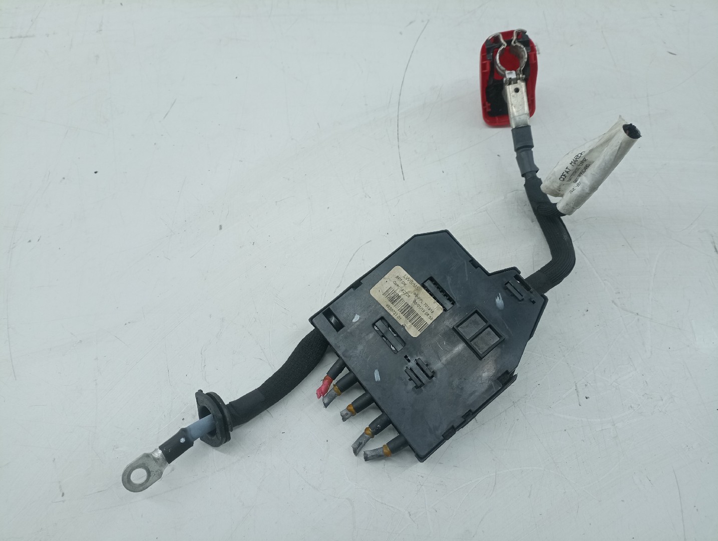 Cabo de bateria positivo PEUGEOT 3008 SUV (M_) | 16 - 