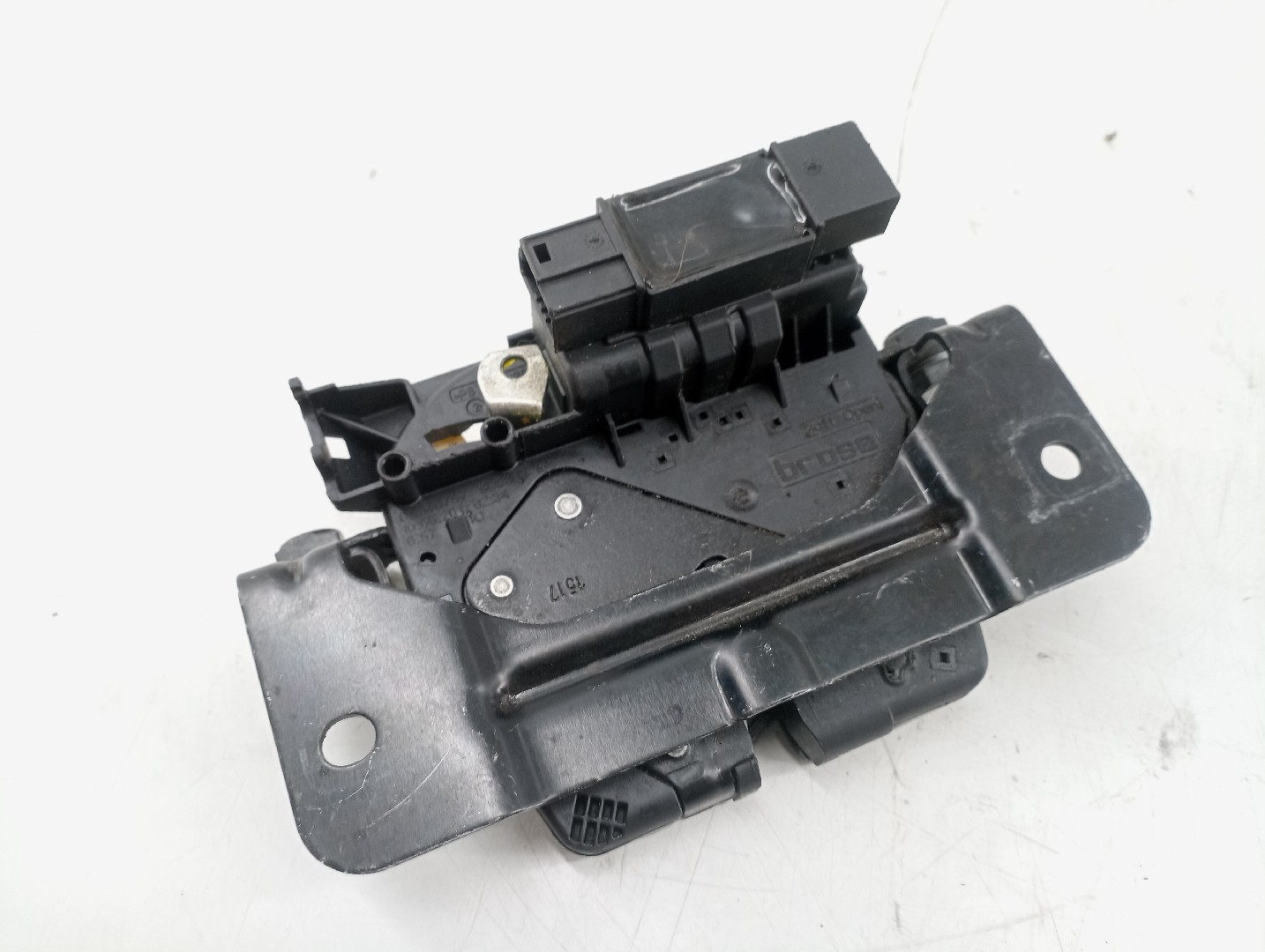 Fecho da Mala BMW 5 (F10) | 09 - 16