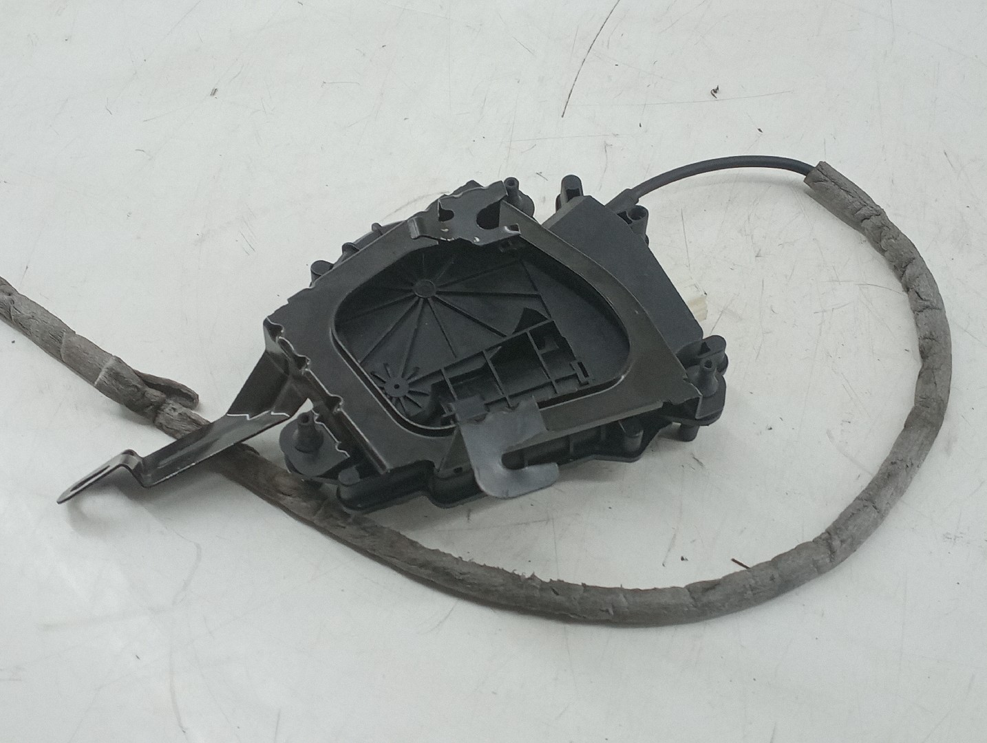Motor de fecho da mala BMW 5 (F10) | 09 - 16 Imagem-1
