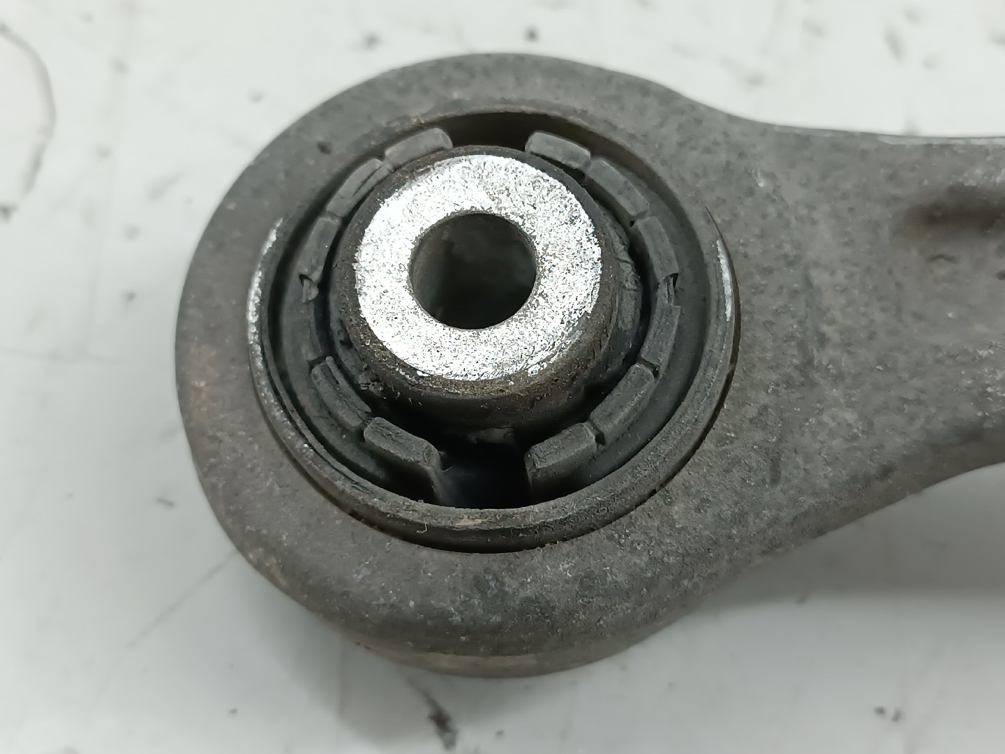 Braço de suspensão frente direito AUDI Q5 (8RB) | 08 - 17 Imagem-1
