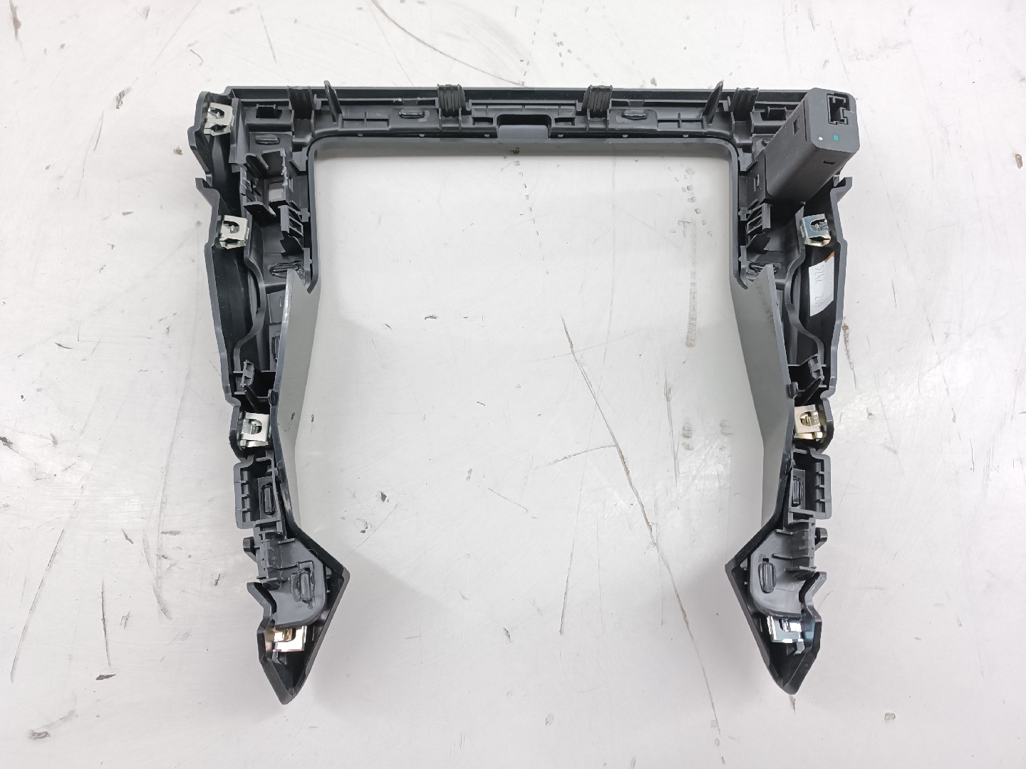 Moldura Consola Central PEUGEOT 2008 I (CU_) | 13 -  Imagem-2