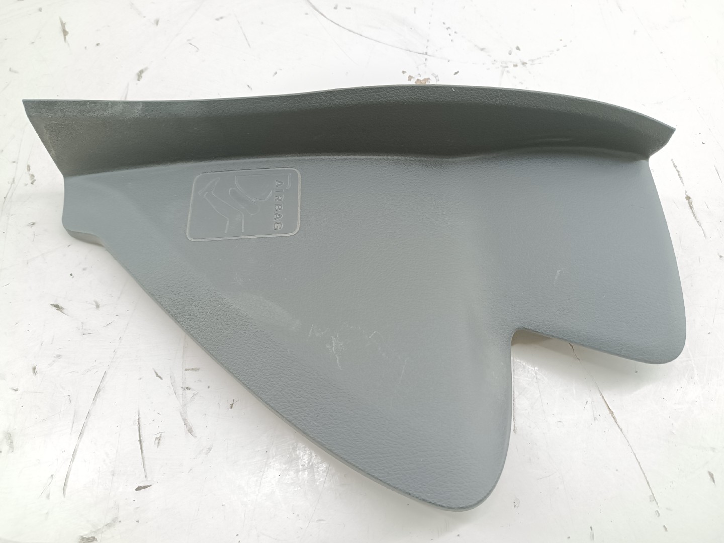 Painel / Tampa inferior esquerda MERCEDES-BENZ A-CLASS (W177) | 18 - 