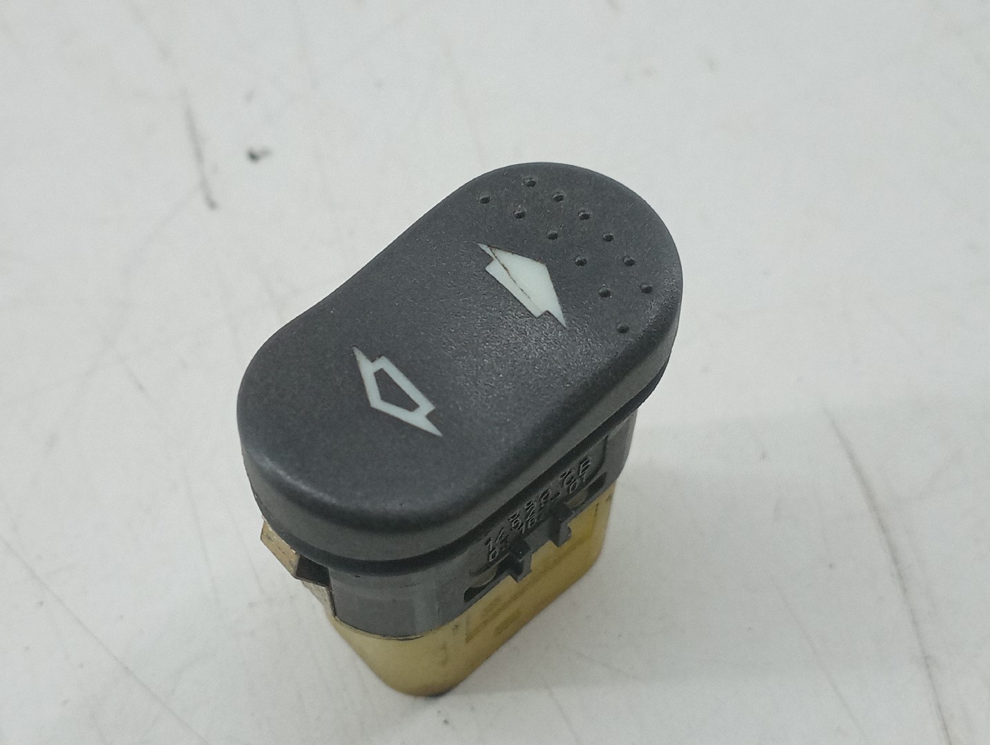 Comutador de vidro frente esquerdo FORD FOCUS (DAW, DBW) | 98 - 09 Imagem-3