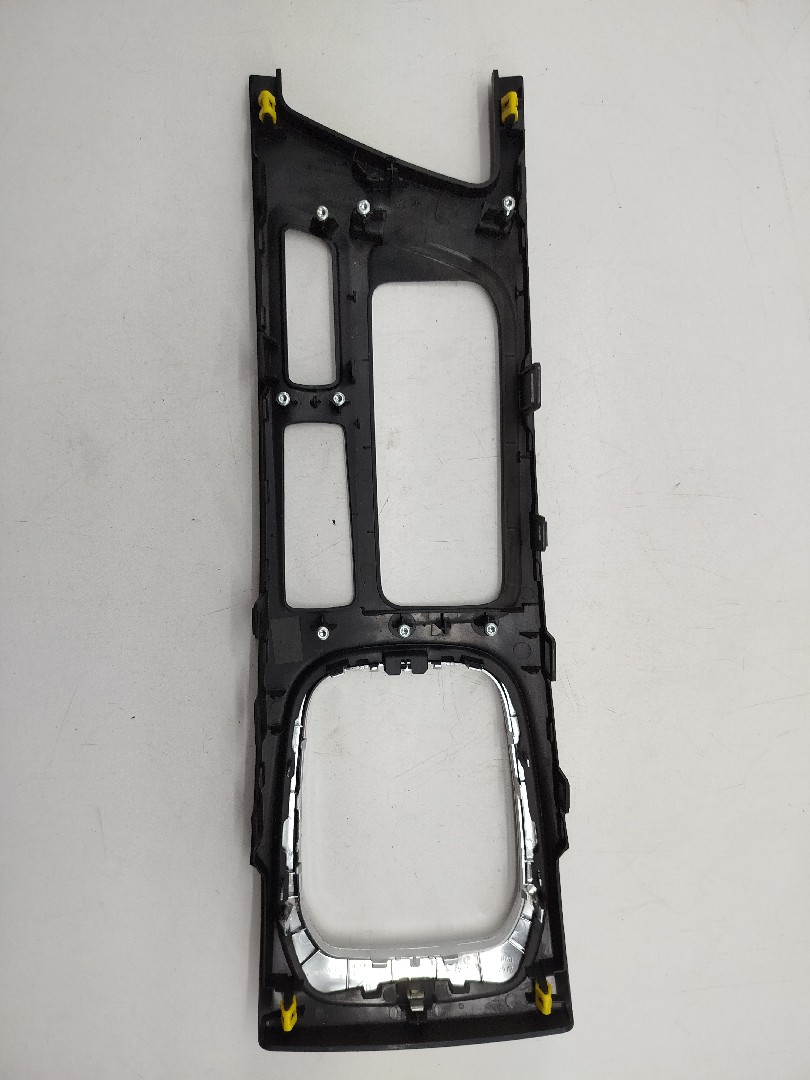 Moldura de consola central RENAULT MEGANE IV Hatchback (B9A/M/N_) | 15 -  Imagem-1
