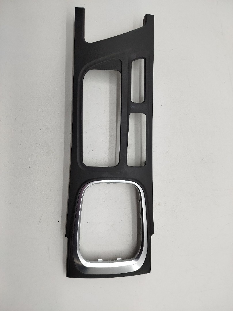 Moldura de consola central RENAULT MEGANE IV Hatchback (B9A/M/N_) | 15 -  Imagem-4