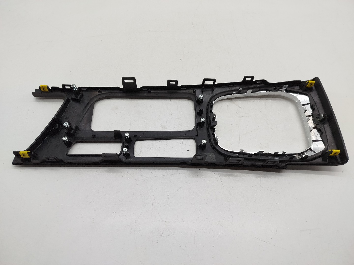 Moldura de consola central RENAULT MEGANE IV Hatchback (B9A/M/N_) | 15 -  Imagem-3
