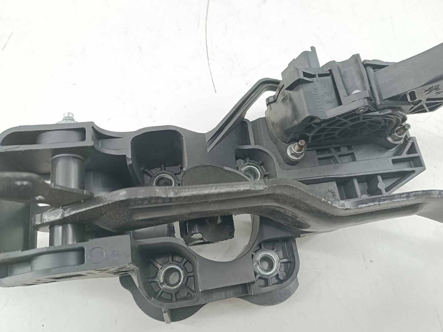 Pedal acelerador e travão PEUGEOT PARTNER Caixa (K9) | 18 -  Imagem-1