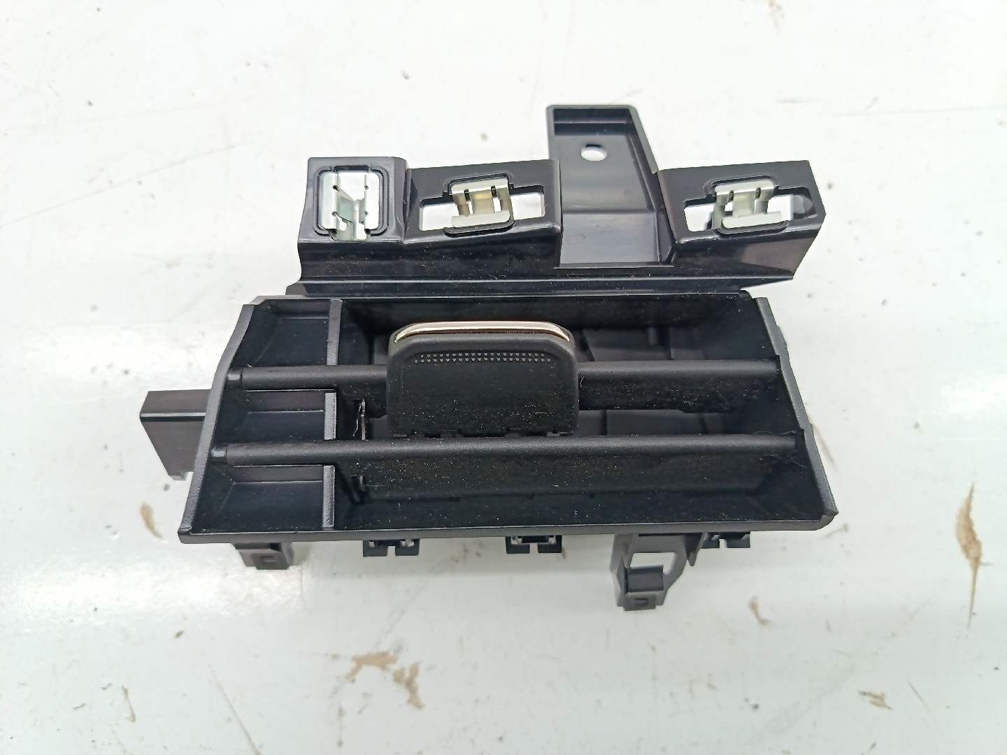 Difusor de ar central RENAULT CLIO V (BF_) | 19 - 