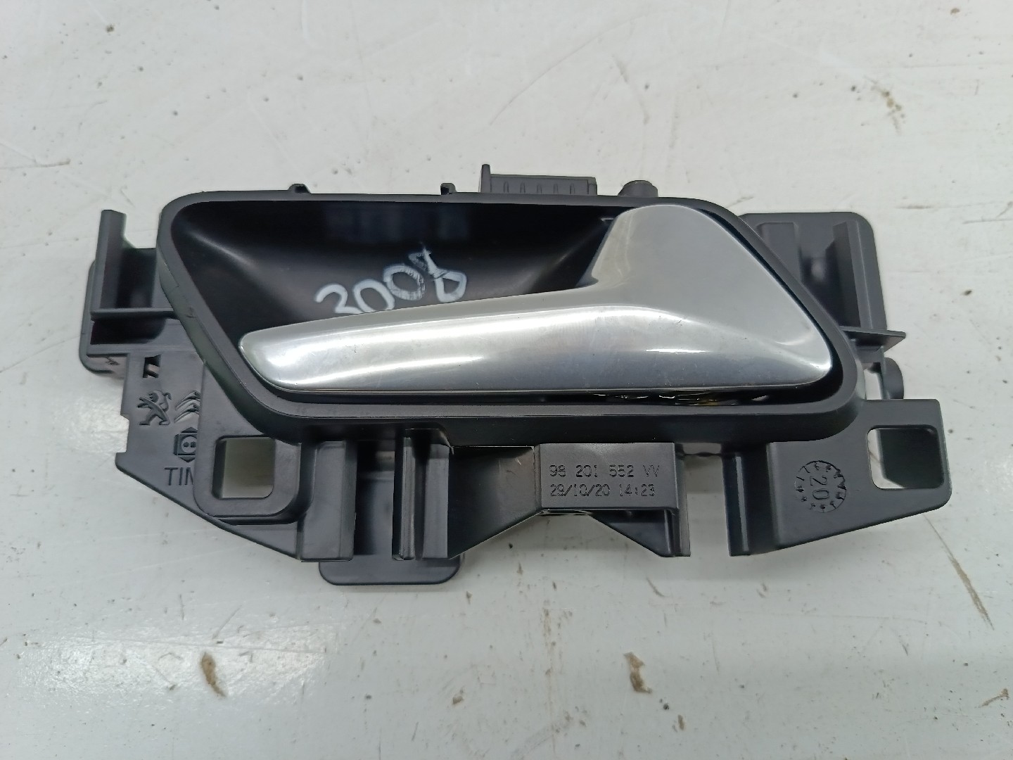 Puxador interior de porta traseira direita PEUGEOT 3008 SUV (M_) | 16 -  Imagem-4