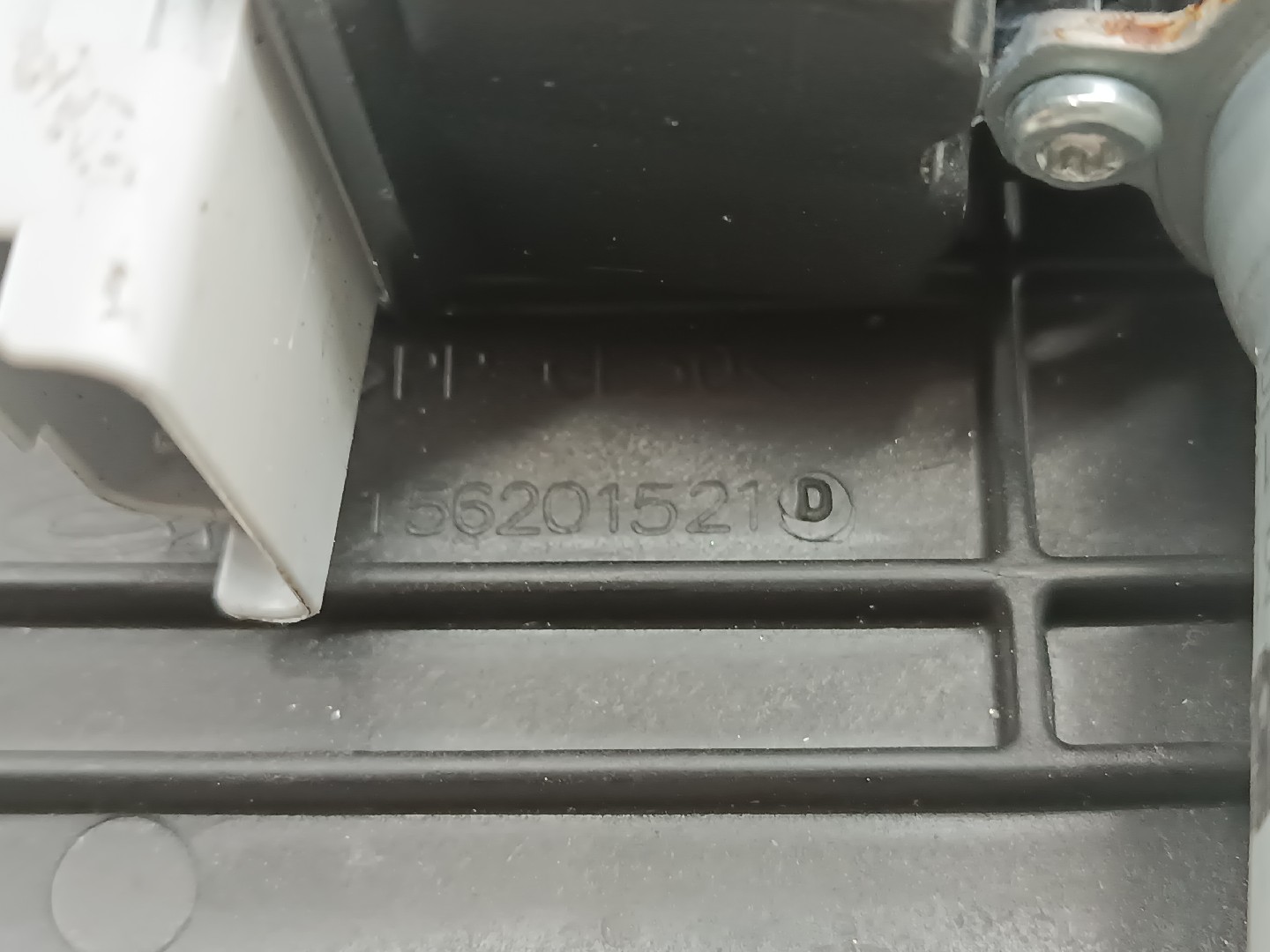 Motor e elevador de vidro trás direito PEUGEOT 2008 II (U_) | 19 -  Imagem-2