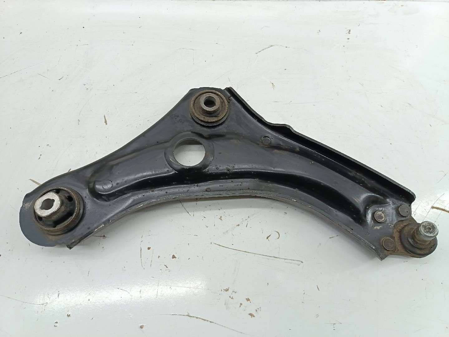 Braço de suspensão frente direito RENAULT MEGANE IV Hatchback (B9A/M/N_) | 15 -  Imagem-2