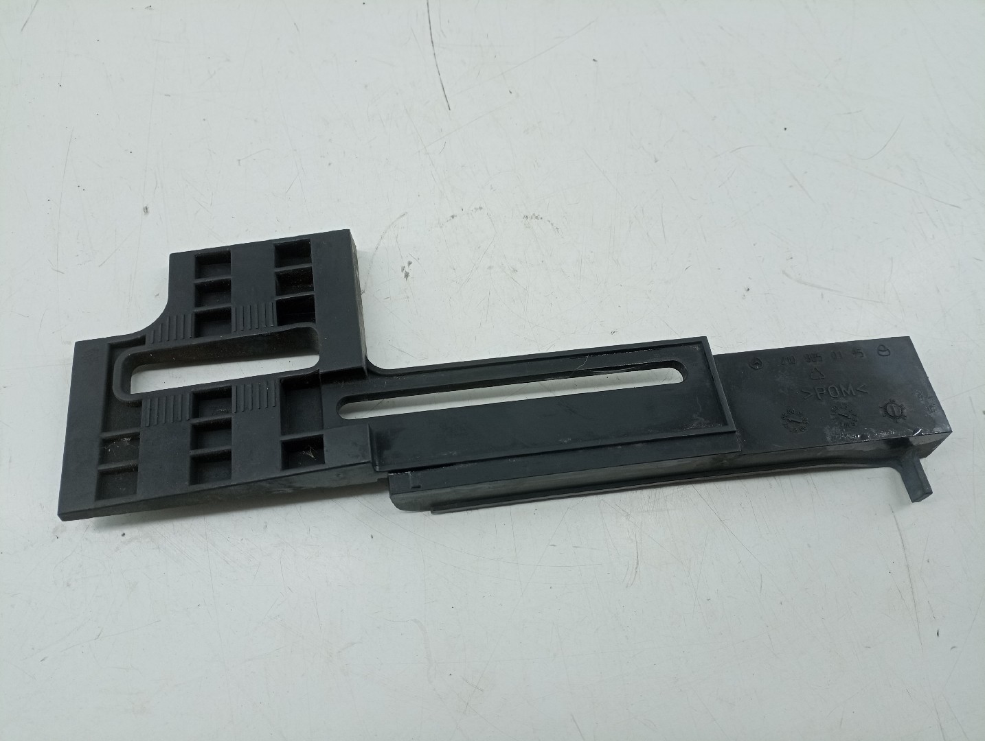 Suporte de montagem de para-choques MERCEDES-BENZ E-CLASS (W210) | 95 - 03