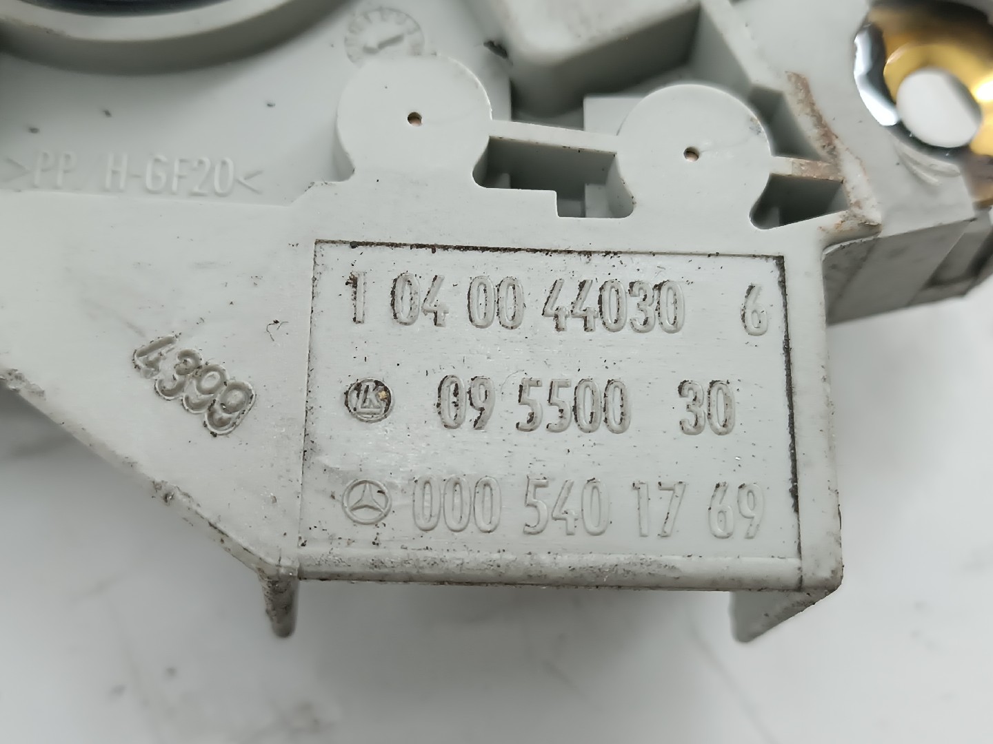 Módulo controlo de voltagem MERCEDES-BENZ E-CLASS (W210) | 95 - 03 Imagem-1