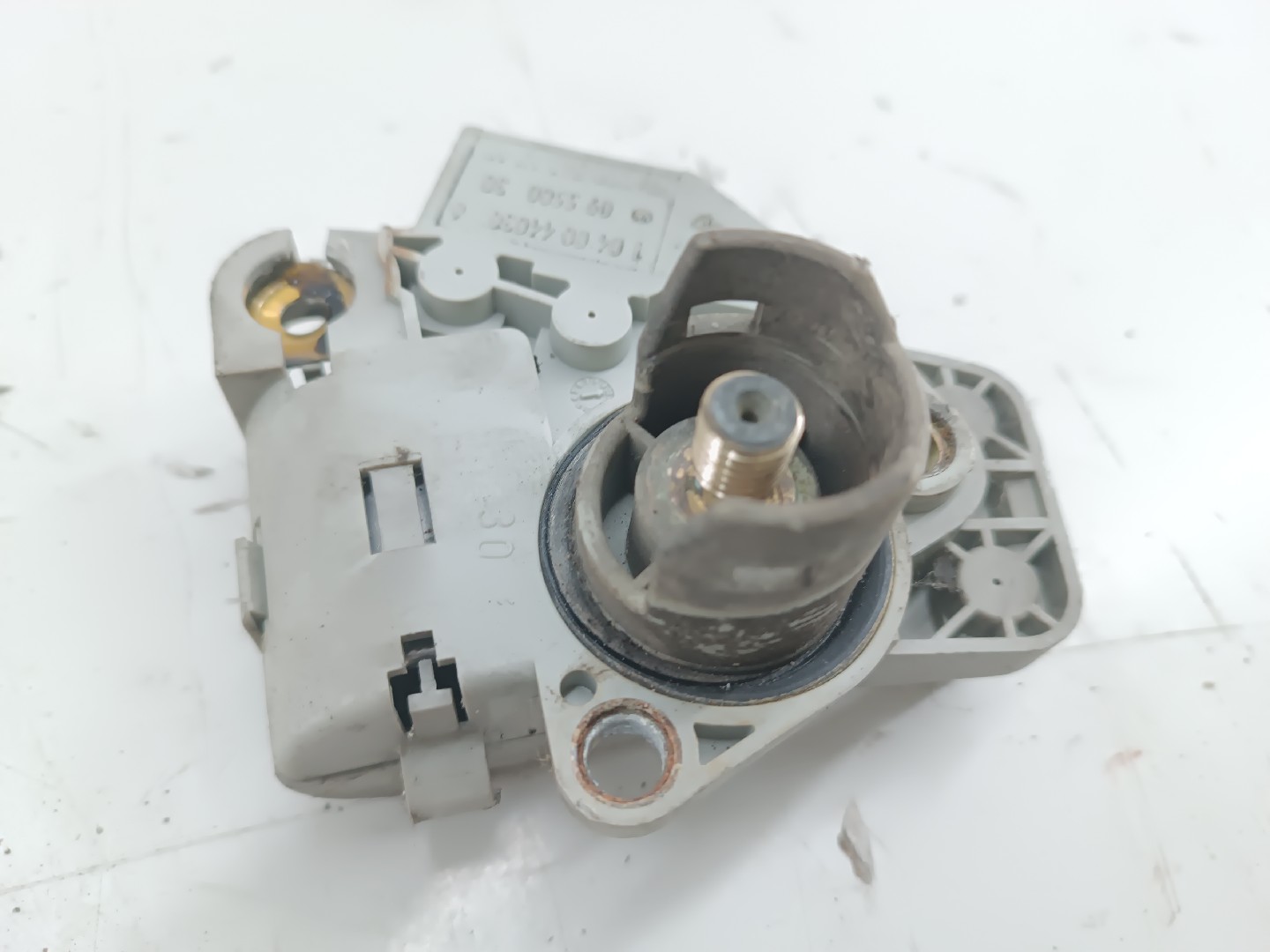 Módulo controlo de voltagem MERCEDES-BENZ E-CLASS (W210) | 95 - 03 Imagem-2