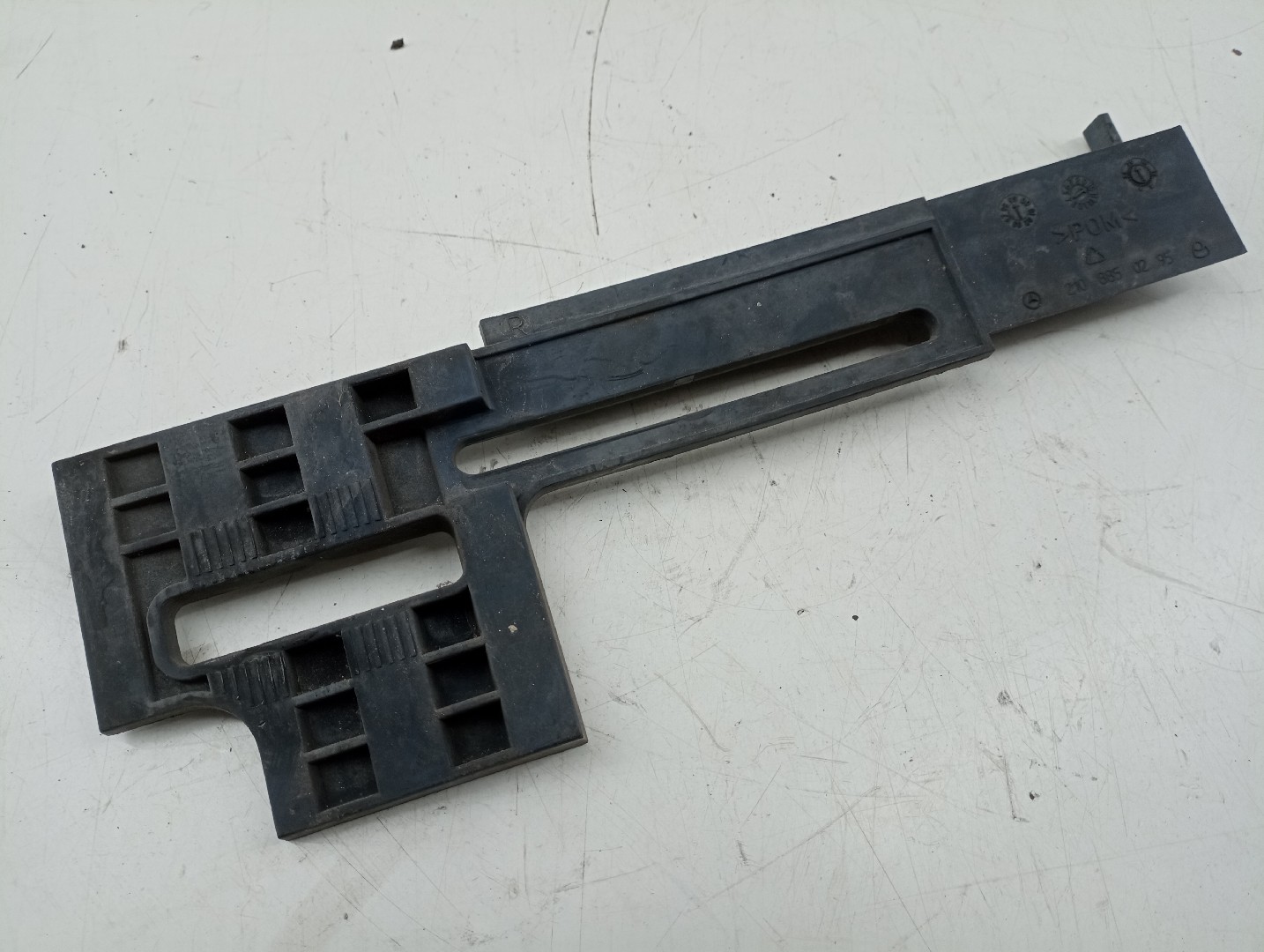 Suporte de montagem de para-choques MERCEDES-BENZ E-CLASS (W210) | 95 - 03 Imagem-1