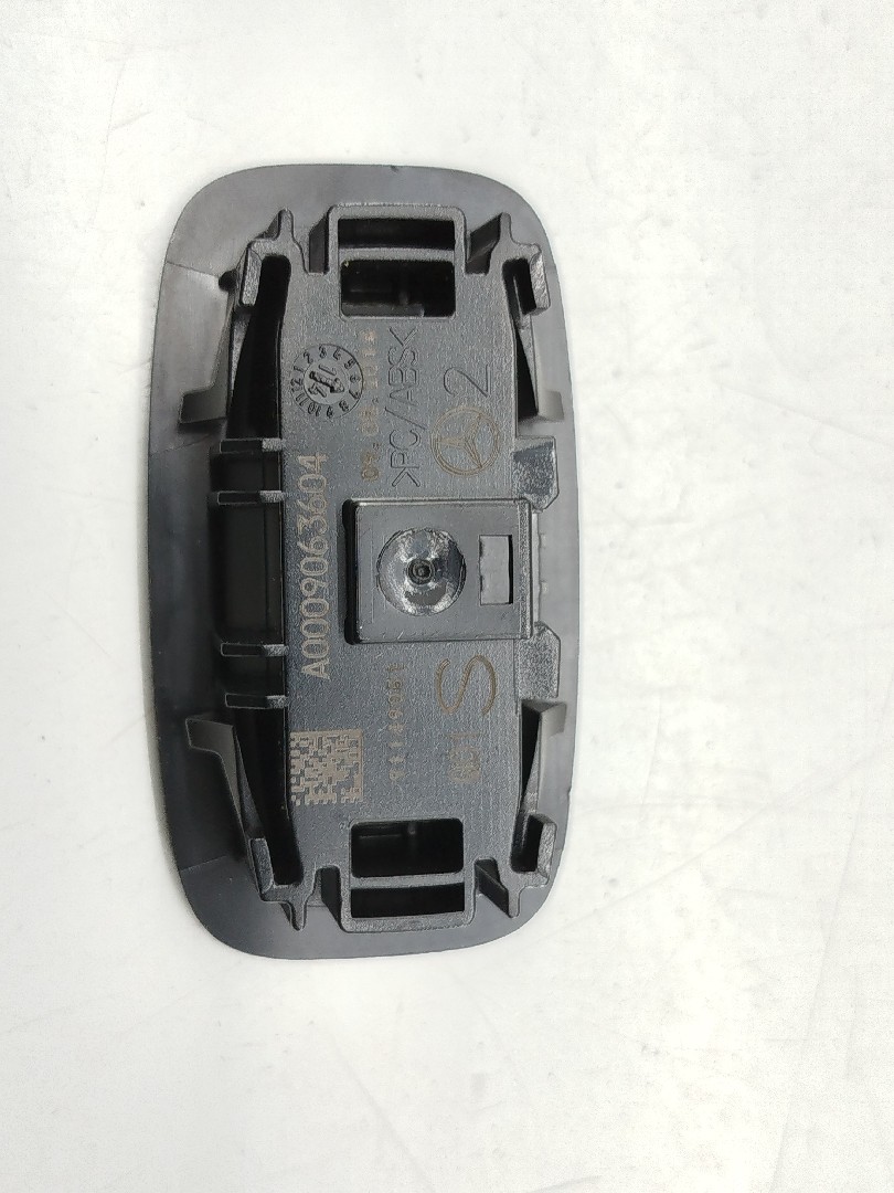 Luz interior MERCEDES-BENZ C-CLASS T-Model (S205) | 14 -  Imagem-1