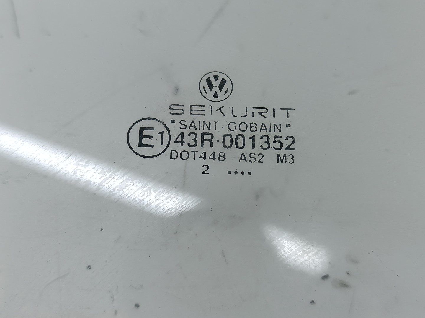 Vidro Traseiro Direito VOLKSWAGEN GOLF III (1H1) | 91 - 98 Imagem-1