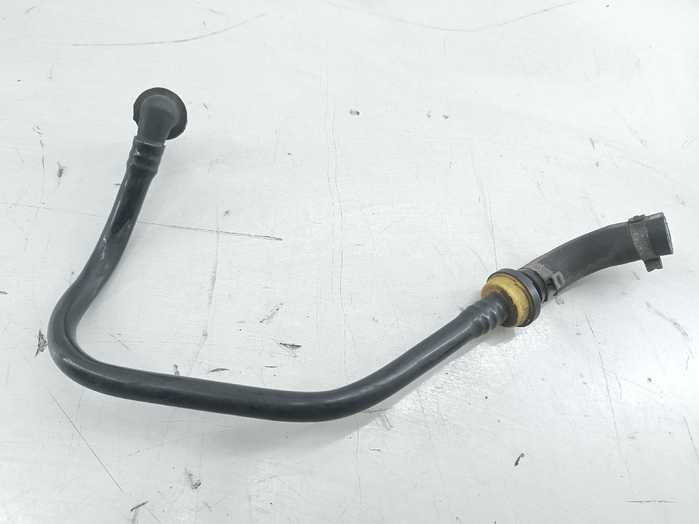 Tubo flexível de vacuo,sistema de travagem VOLKSWAGEN GOLF III (1H1) | 91 - 98