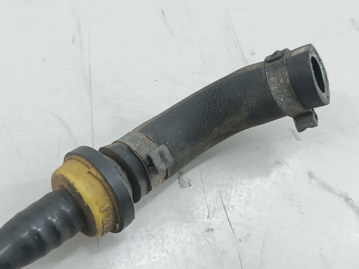 Tubo flexível de vacuo,sistema de travagem VOLKSWAGEN GOLF III (1H1) | 91 - 98 Imagem-1