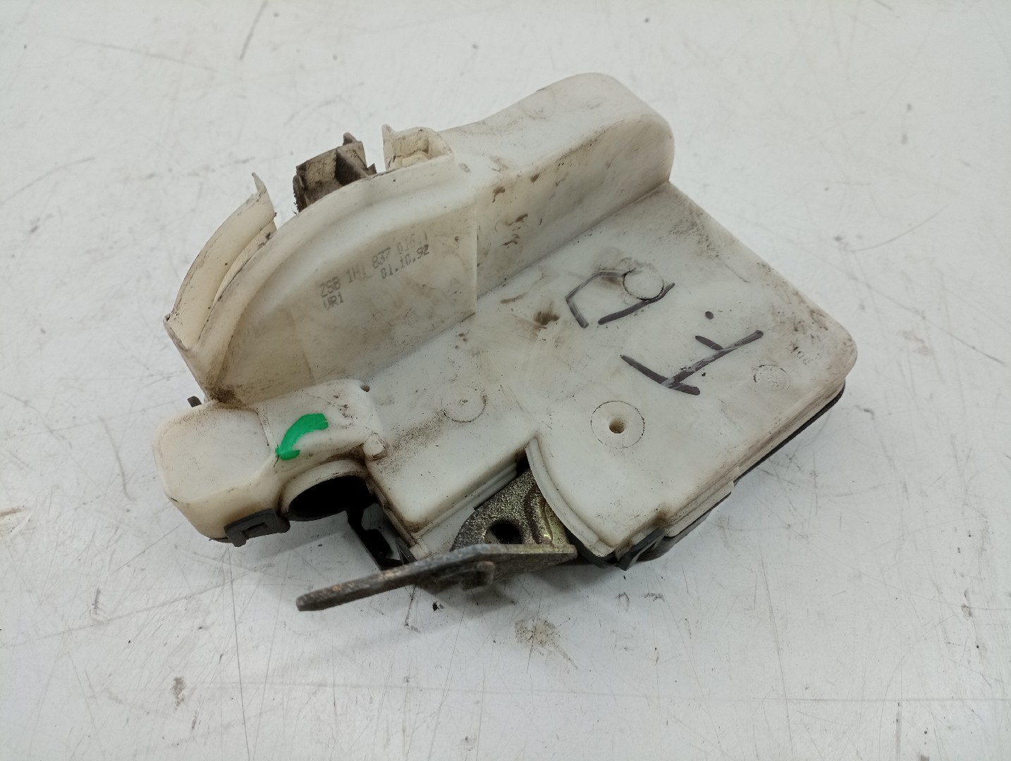 Fecho da Porta Frente Direito VOLKSWAGEN GOLF III (1H1) | 91 - 98