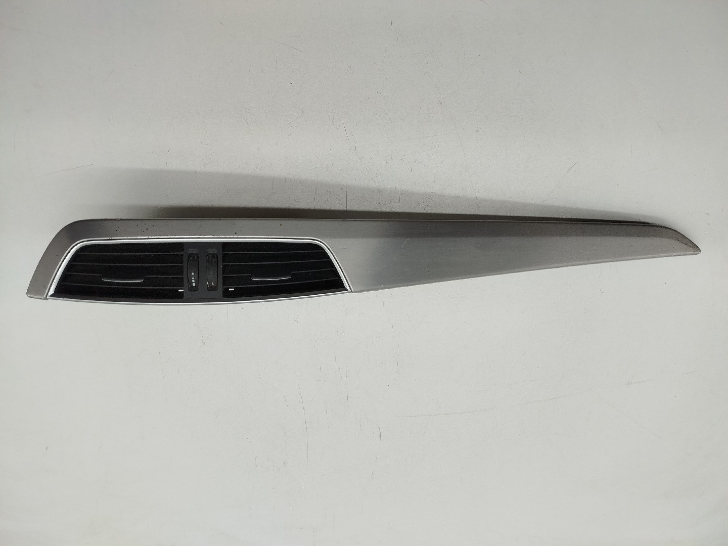Friso do Tablier MERCEDES-BENZ C-CLASS (W204) | 07 - 15