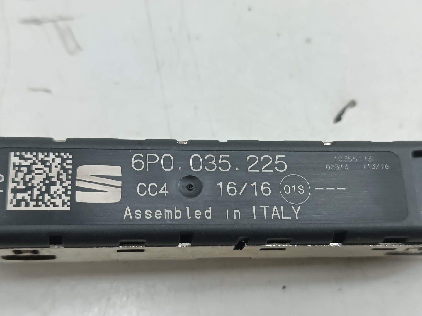 Amplificador de antena SEAT IBIZA IV SPORTCOUPE (6J1, 6P5) | 08 - 18 Imagem-1