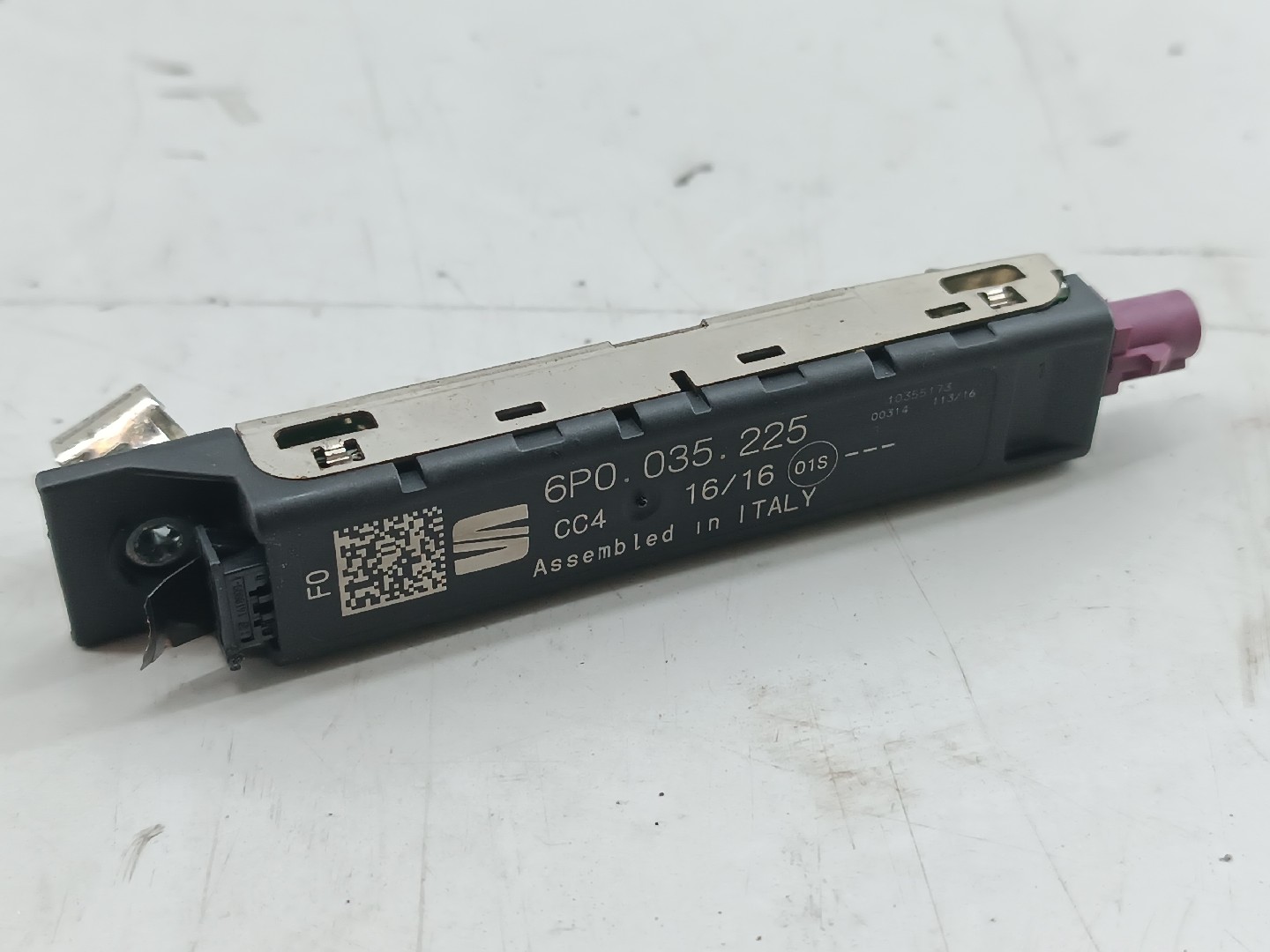 Amplificador de antena SEAT IBIZA IV SPORTCOUPE (6J1, 6P5) | 08 - 18 Imagem-5