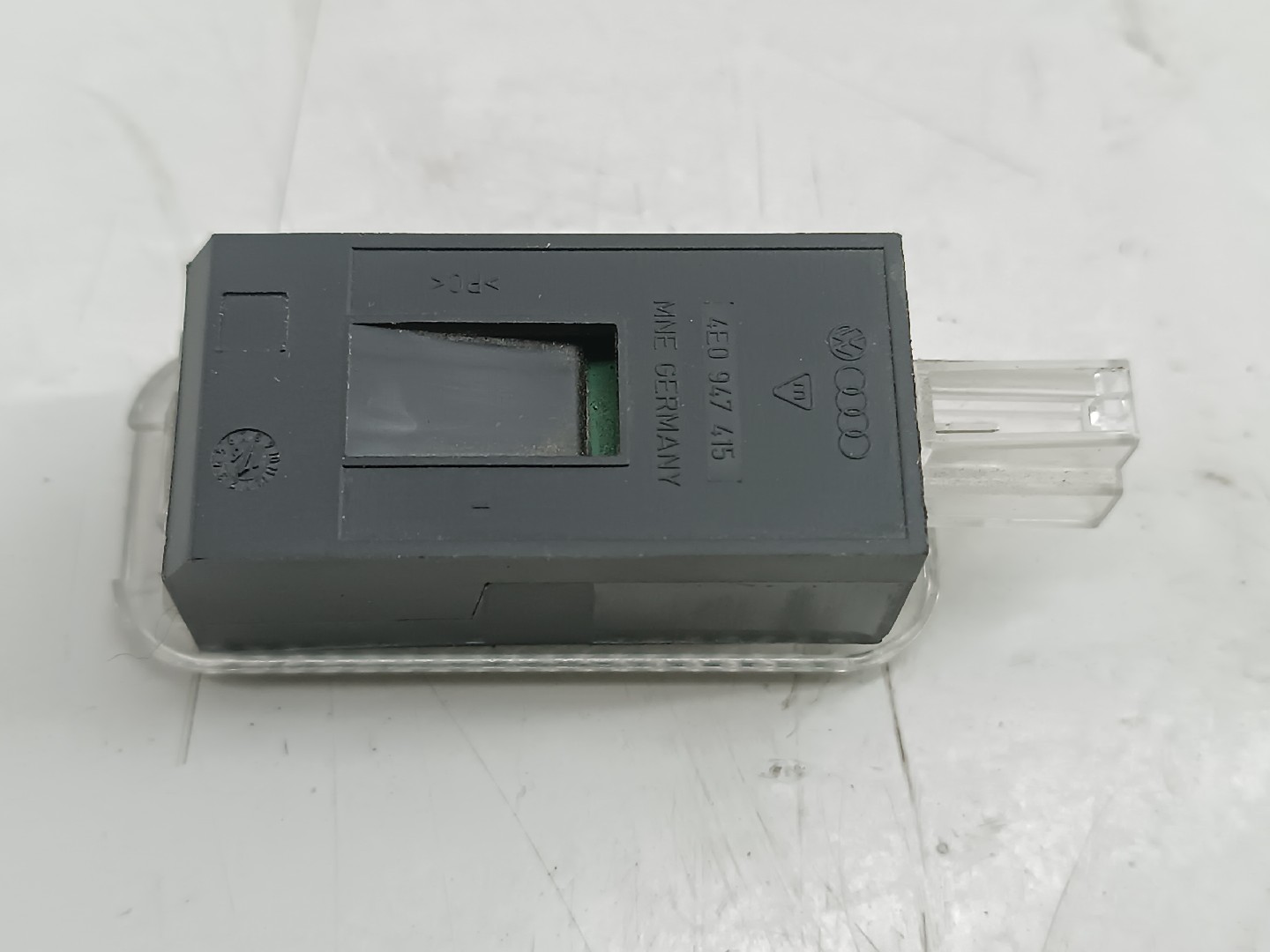 Luz de cortesia SEAT IBIZA IV SPORTCOUPE (6J1, 6P5) | 08 - 18