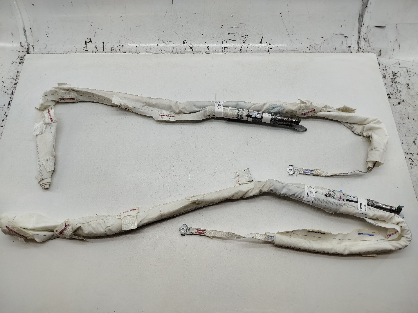 Airbag de cortina direito esquerdo RENAULT MEGANE IV Hatchback (B9A/M/N_) | 15 - 