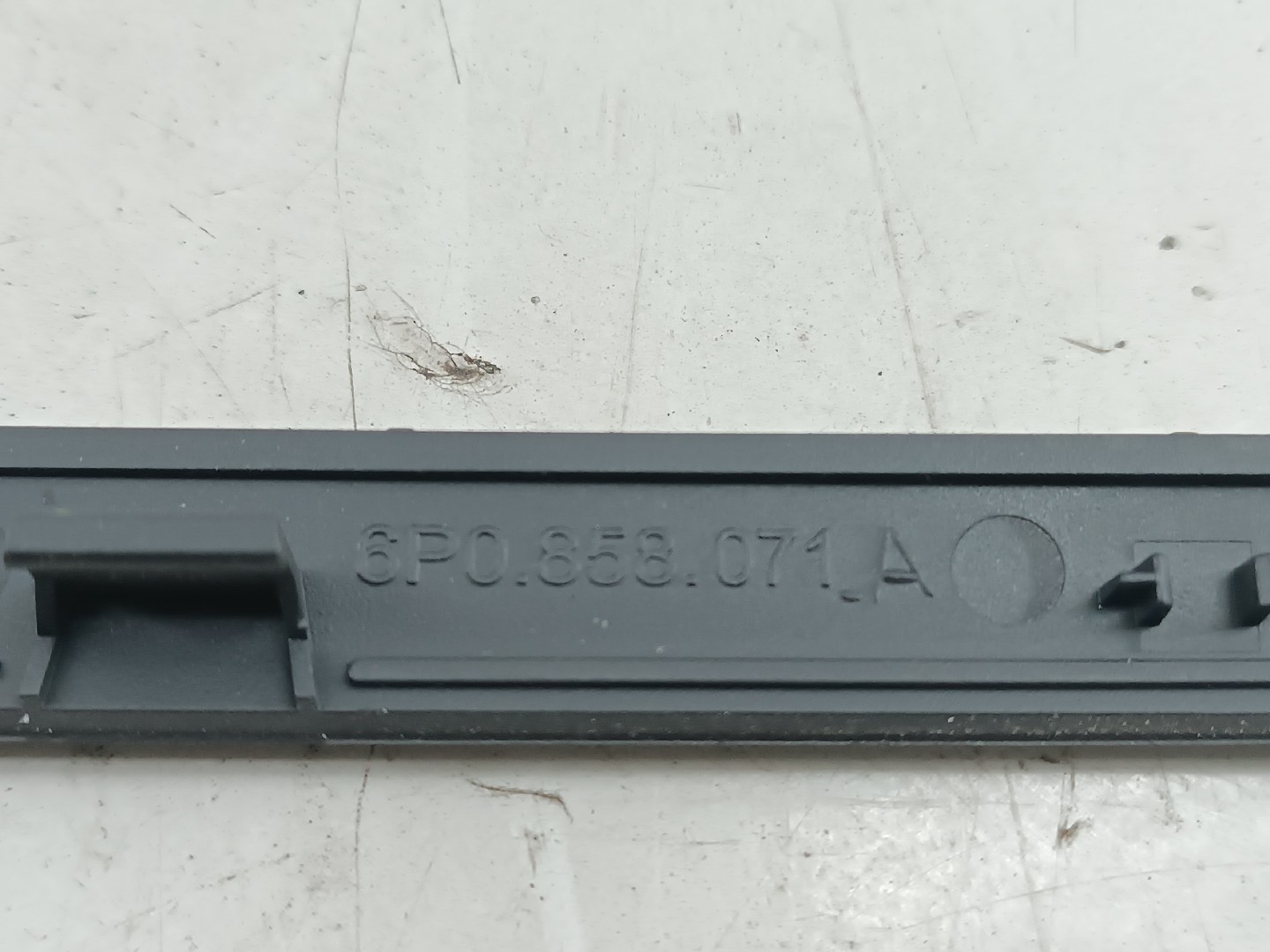 Moldura do display SEAT IBIZA IV SPORTCOUPE (6J1, 6P5) | 08 - 18 Imagem-1