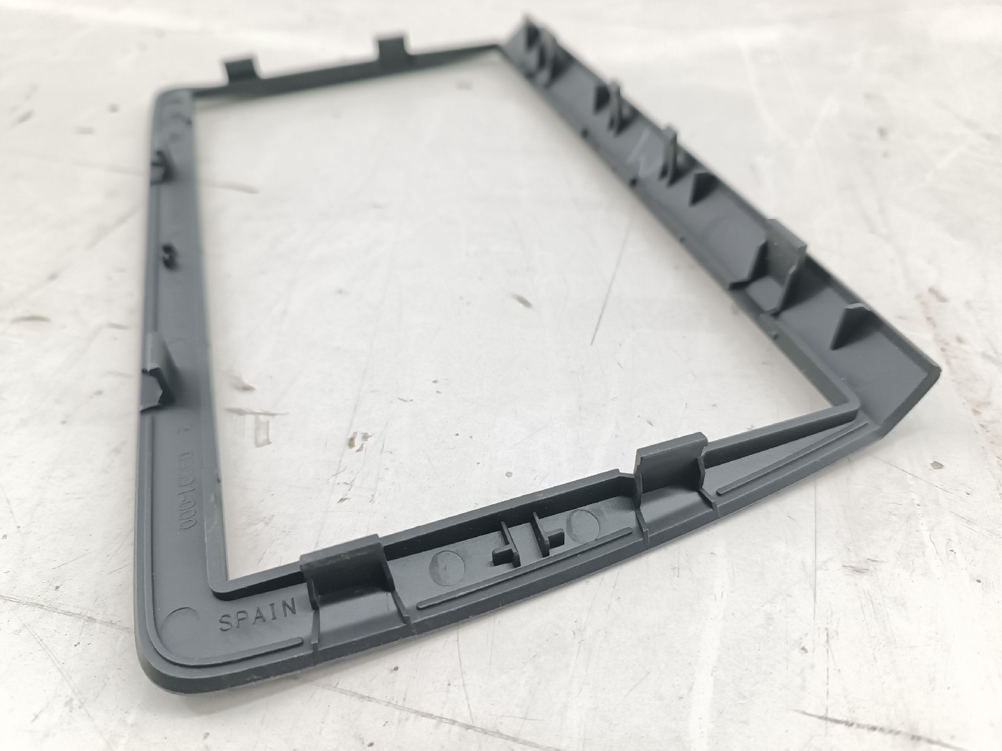 Moldura do display SEAT IBIZA IV SPORTCOUPE (6J1, 6P5) | 08 - 18 Imagem-2