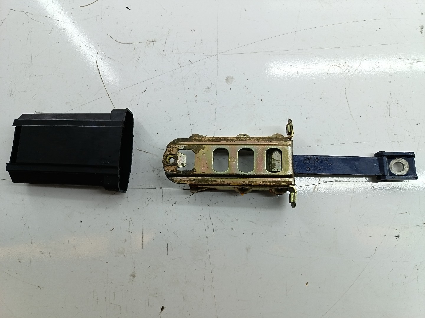 Esticador  / Limitador de porta MERCEDES-BENZ E-CLASS (W210) | 95 - 03