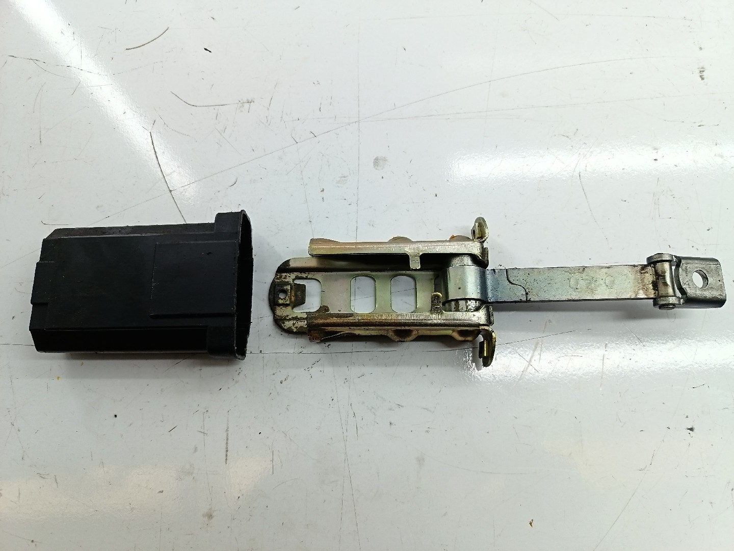 Esticador  / Limitador de porta MERCEDES-BENZ E-CLASS (W210) | 95 - 03 Imagem-1