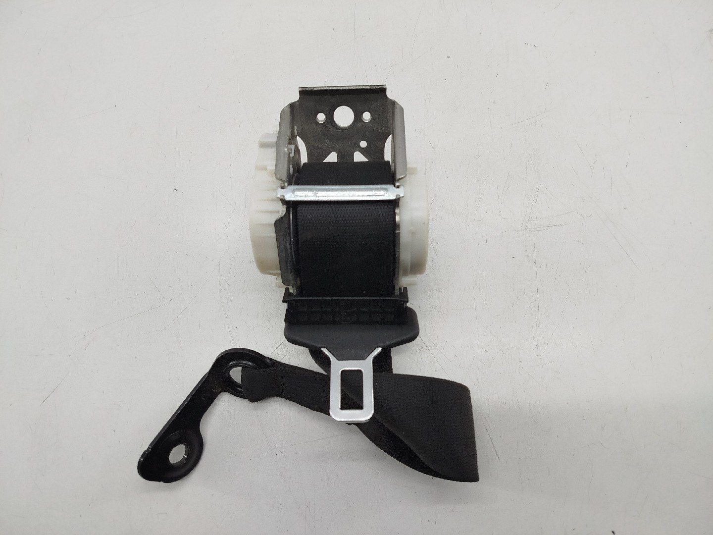 Cinto traseiro central MERCEDES-BENZ C-CLASS (W204) | 07 - 15