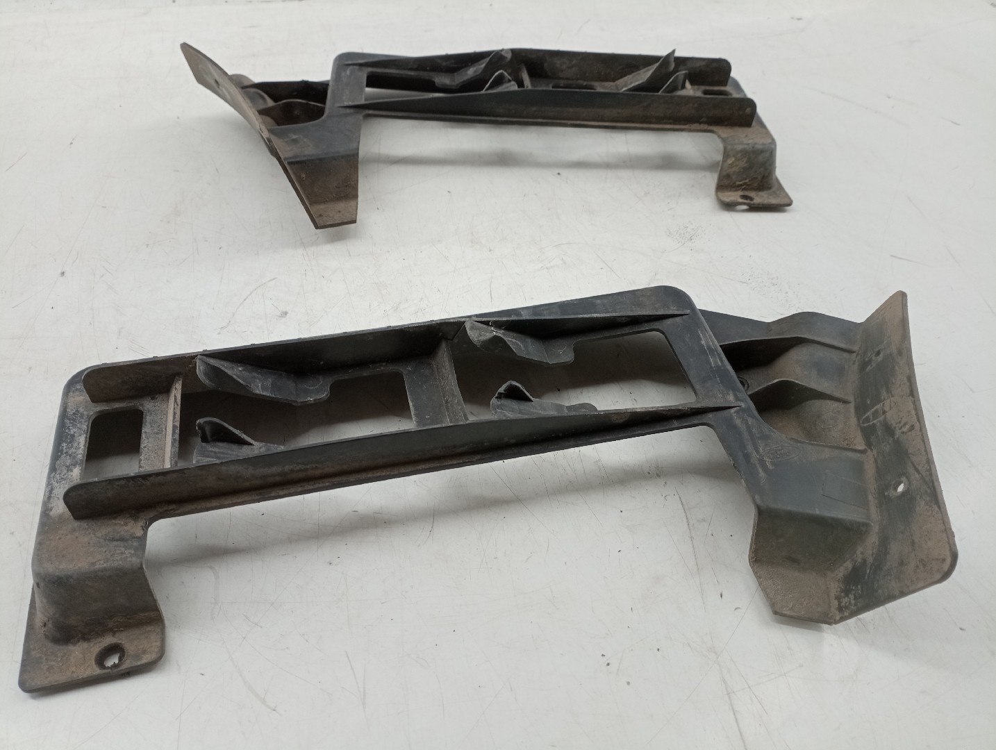 Guia do Para choques FORD S-MAX (WA6) | 06 - 14 Imagem-1