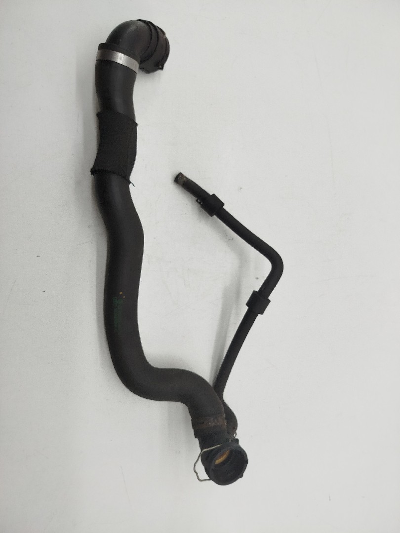 Tubo de radiador AUDI A3 Sportback (8PA) | 04 - 15