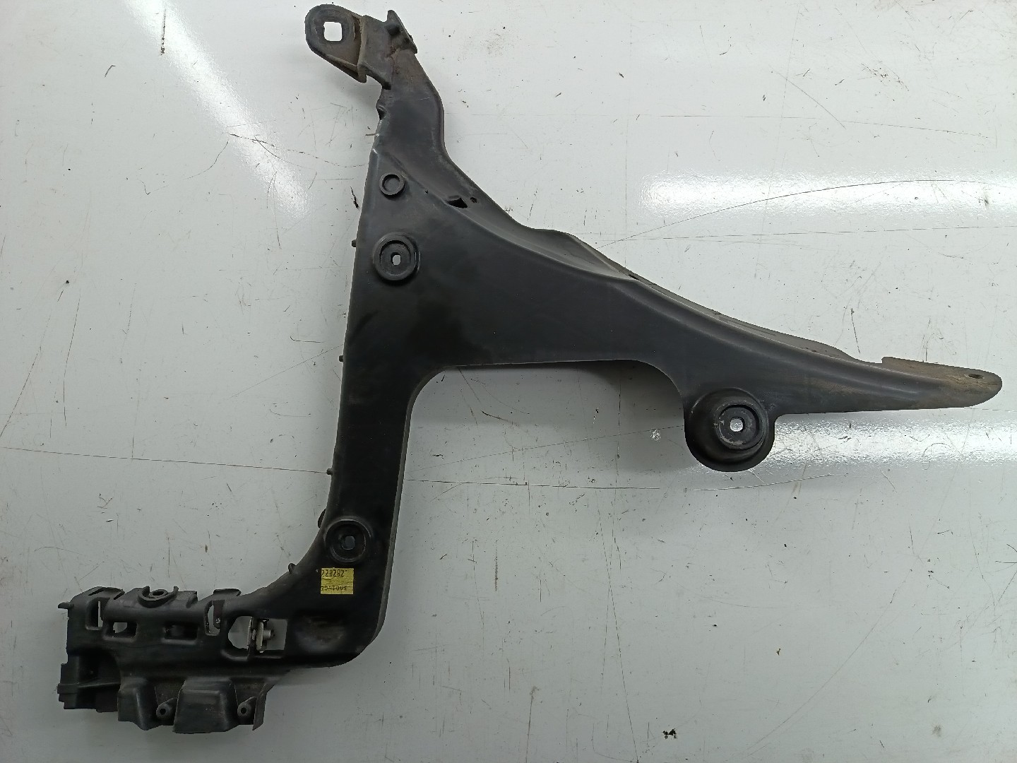 Suporte de montagem de para-choques AUDI A3 Sportback (8PA) | 04 - 15 Imagem-3