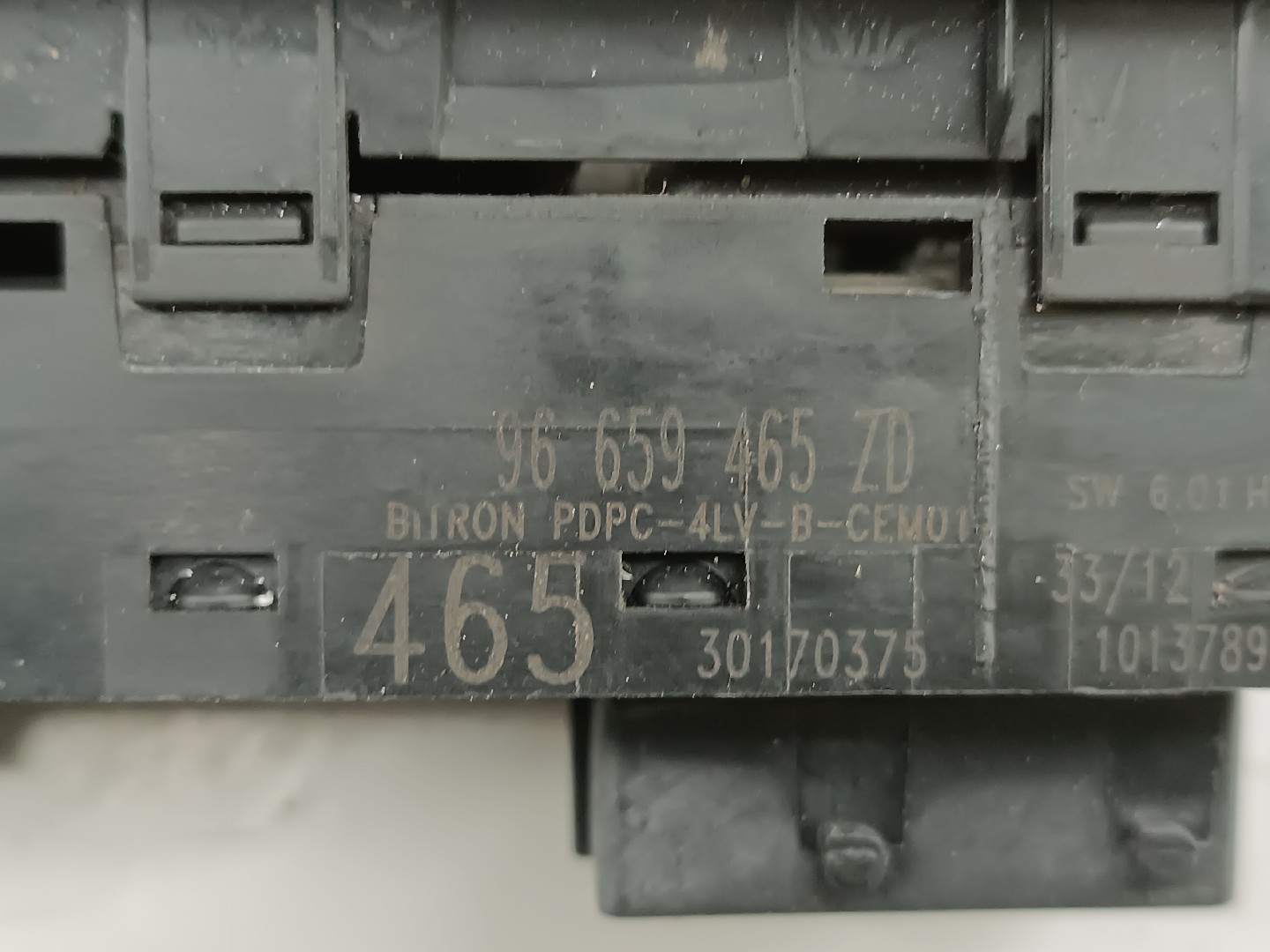 Comutador de vidro frente esquerdo PEUGEOT 508 SW I (8E_) | 10 - 18 Imagem-2