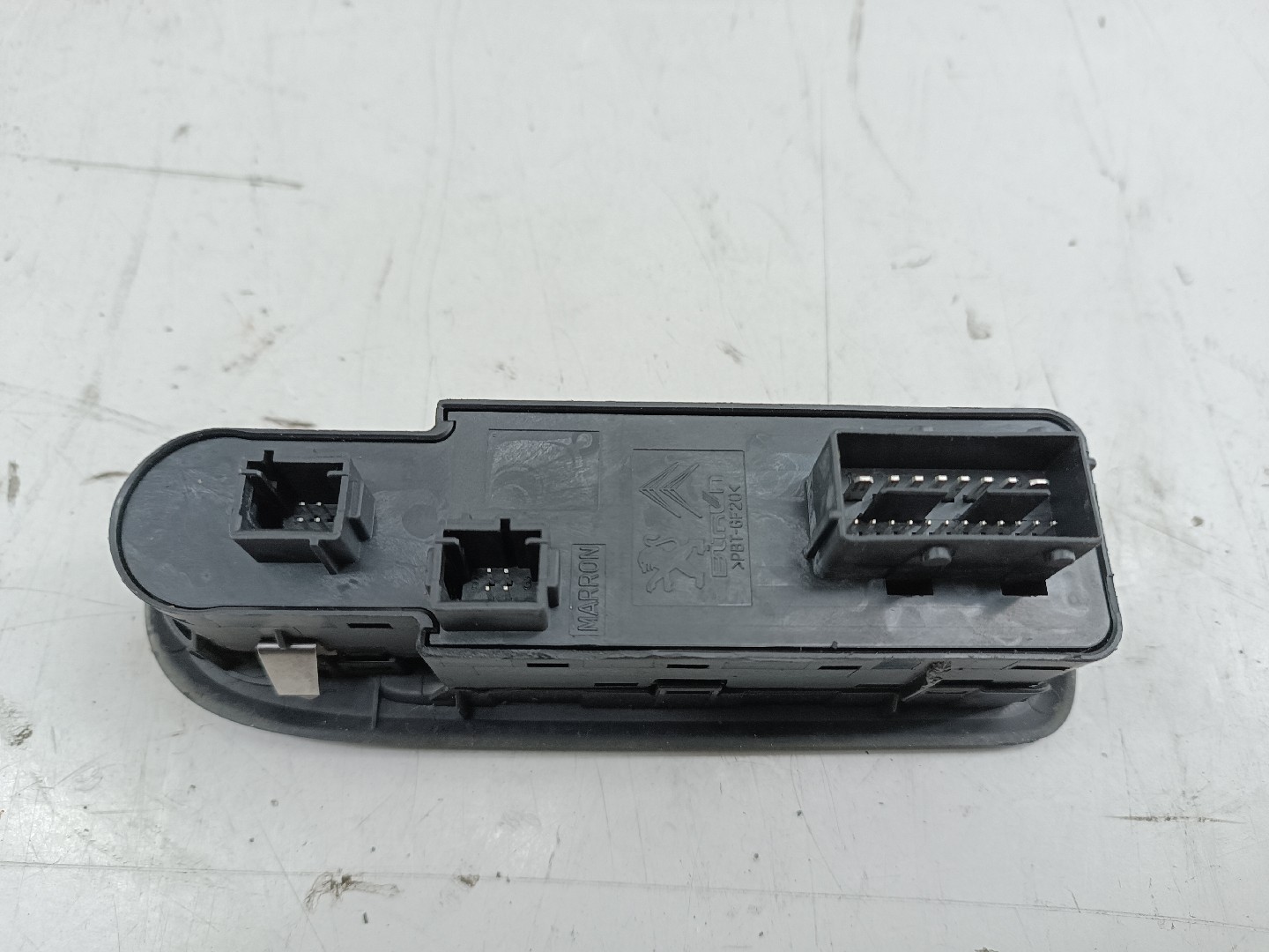 Comutador de vidro frente esquerdo PEUGEOT 508 SW I (8E_) | 10 - 18 Imagem-3